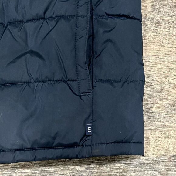GAP Kids Puffer Vest - Picture 2 of 3